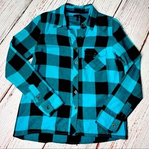 Nollie Plaid Button Up
